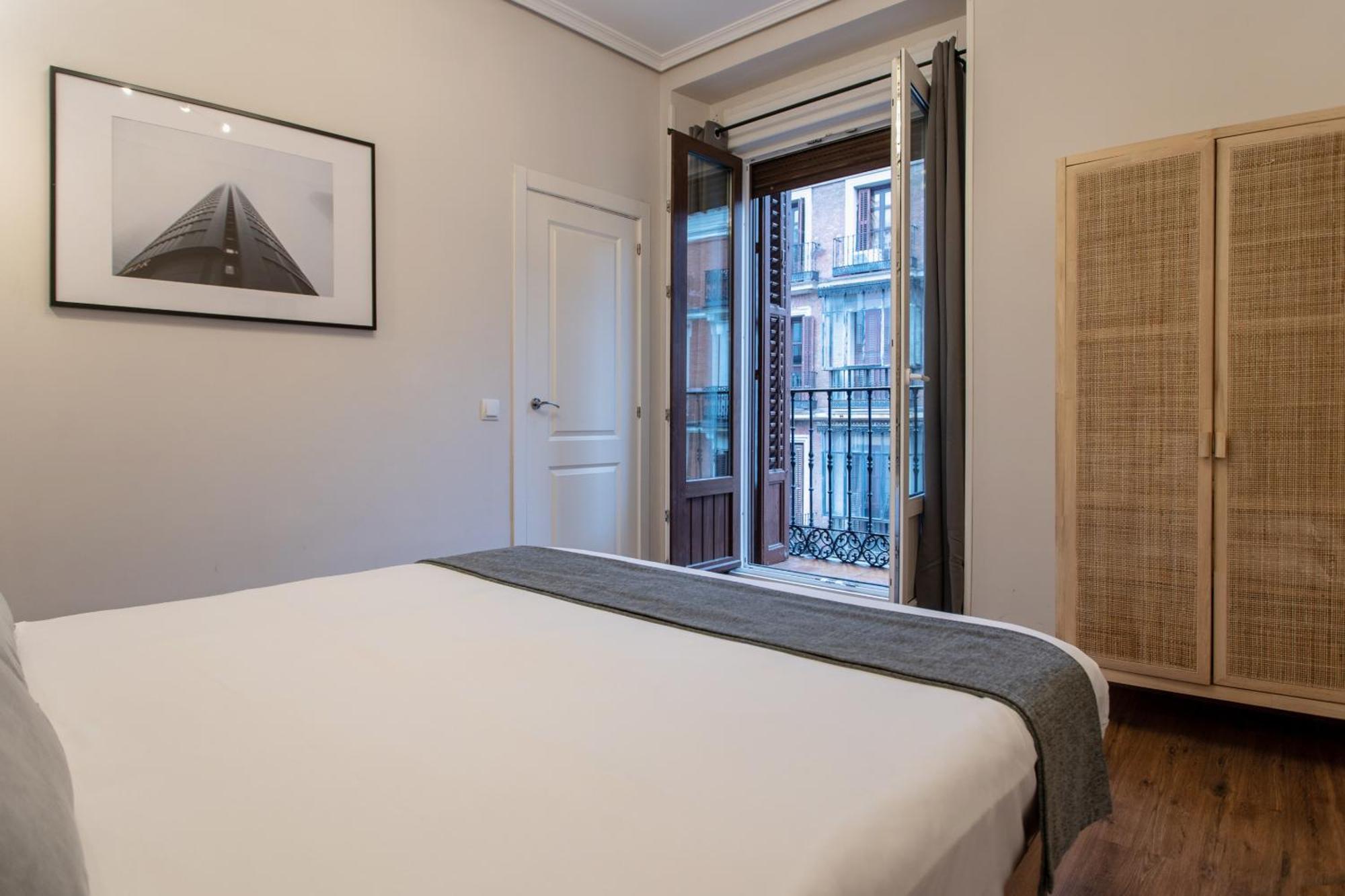 Apartamentos Nickel Madrid Exterior photo