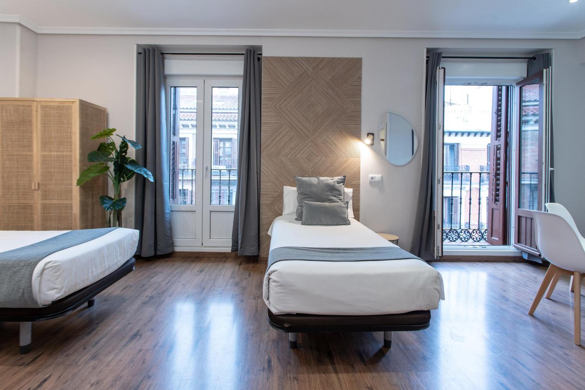 Apartamentos Nickel Madrid Exterior photo