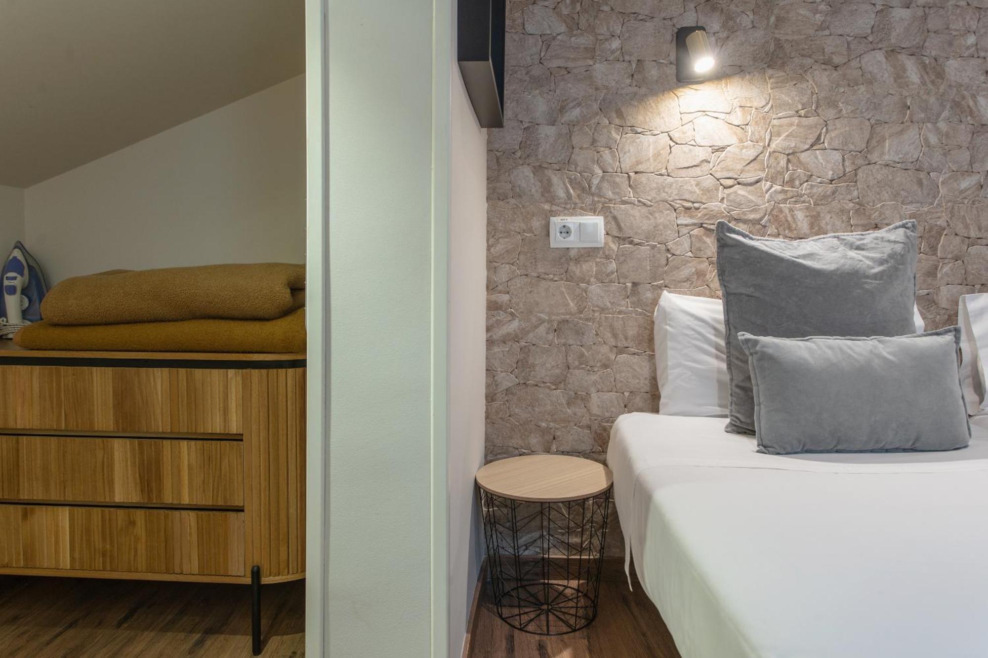 Apartamentos Nickel Madrid Exterior photo