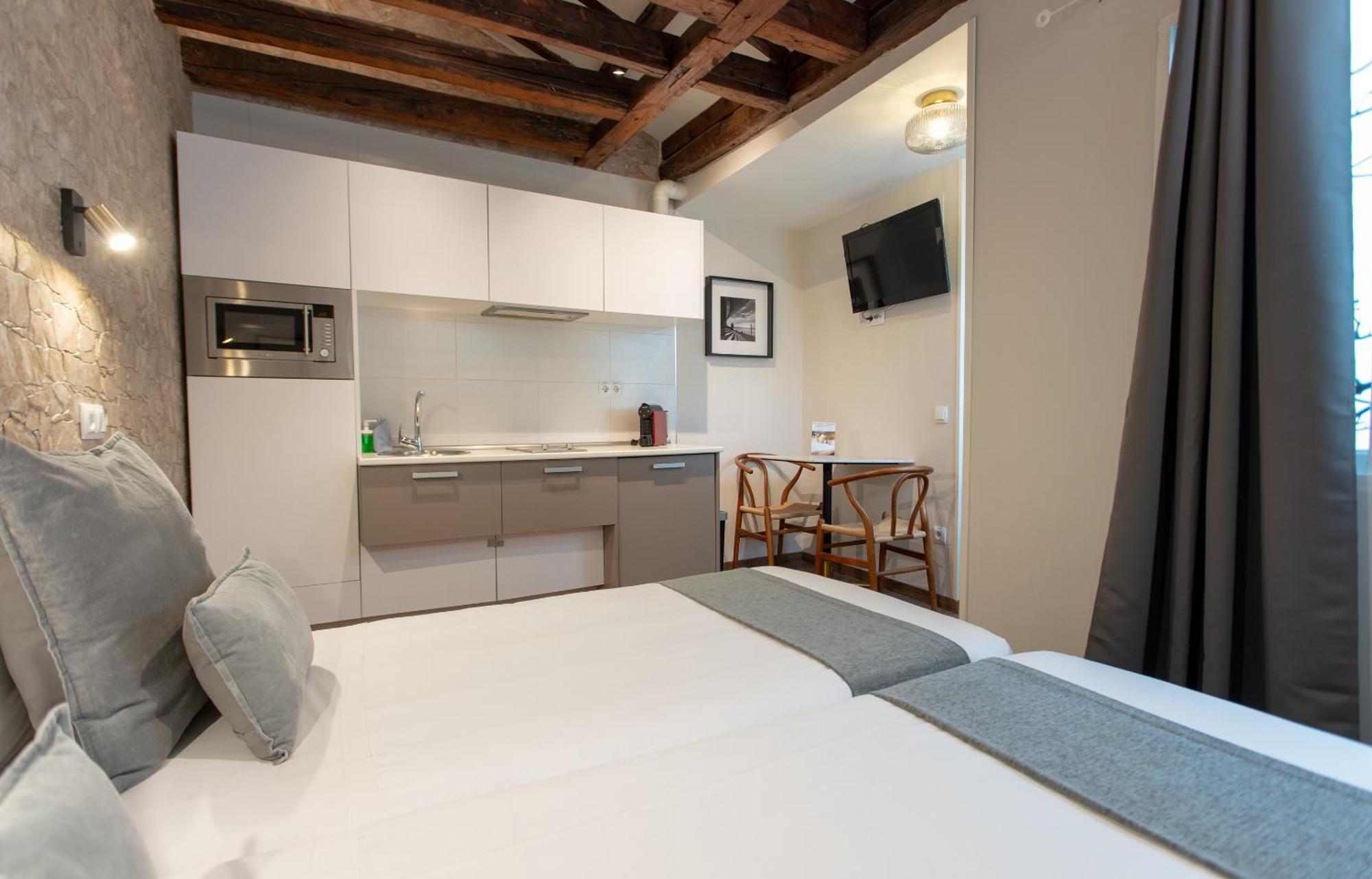 Apartamentos Nickel Madrid Exterior photo